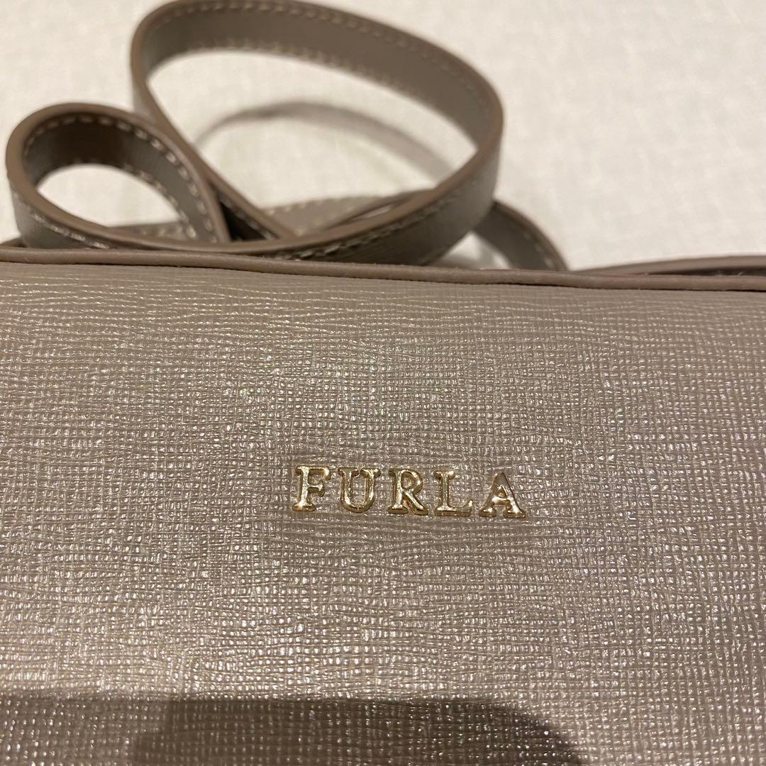 新品　フルラ　ショルダーバッグ　グレージュ