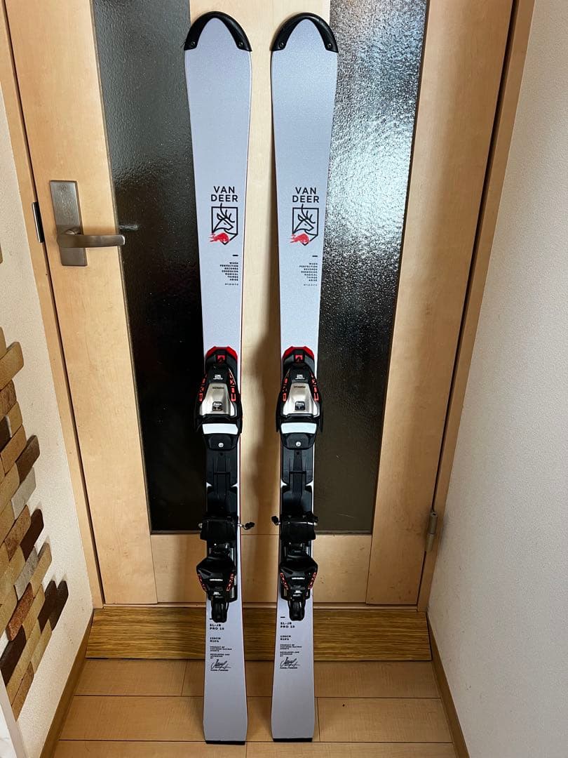 ジュニア用138cm VANDEER REDBULL SL-JR