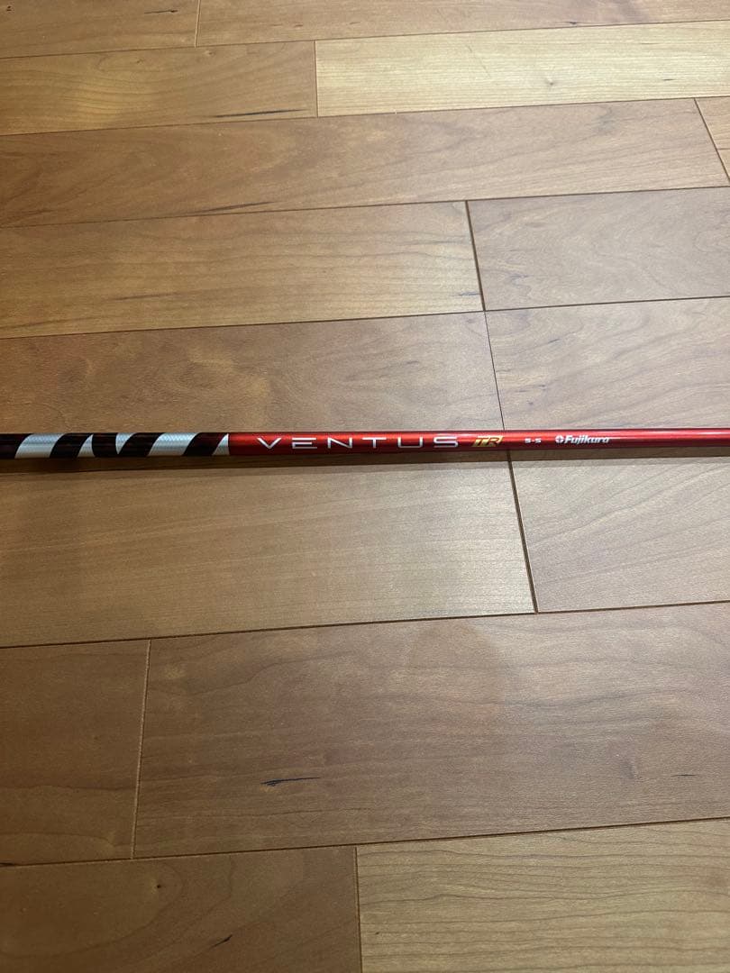 フジクラベンタスVentus TR レッド5-S テーラーメイドスリーブ付き