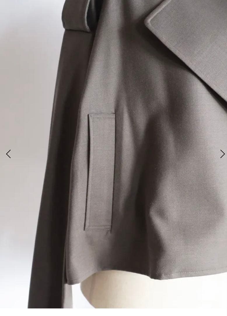 新品タグ付き　ヤマダヤ　Aga ショートトレンチコート クロップド