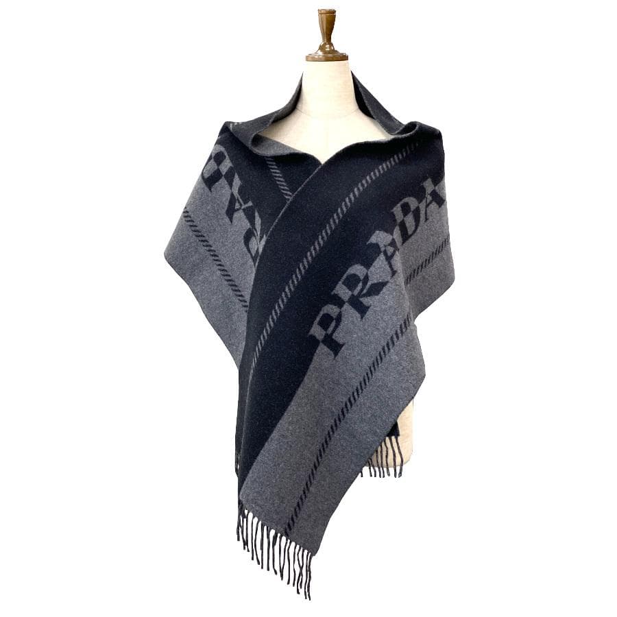 1回のみ短時間使用♡PRADAジャカードロゴ入りスモールウールスカーフマフラー