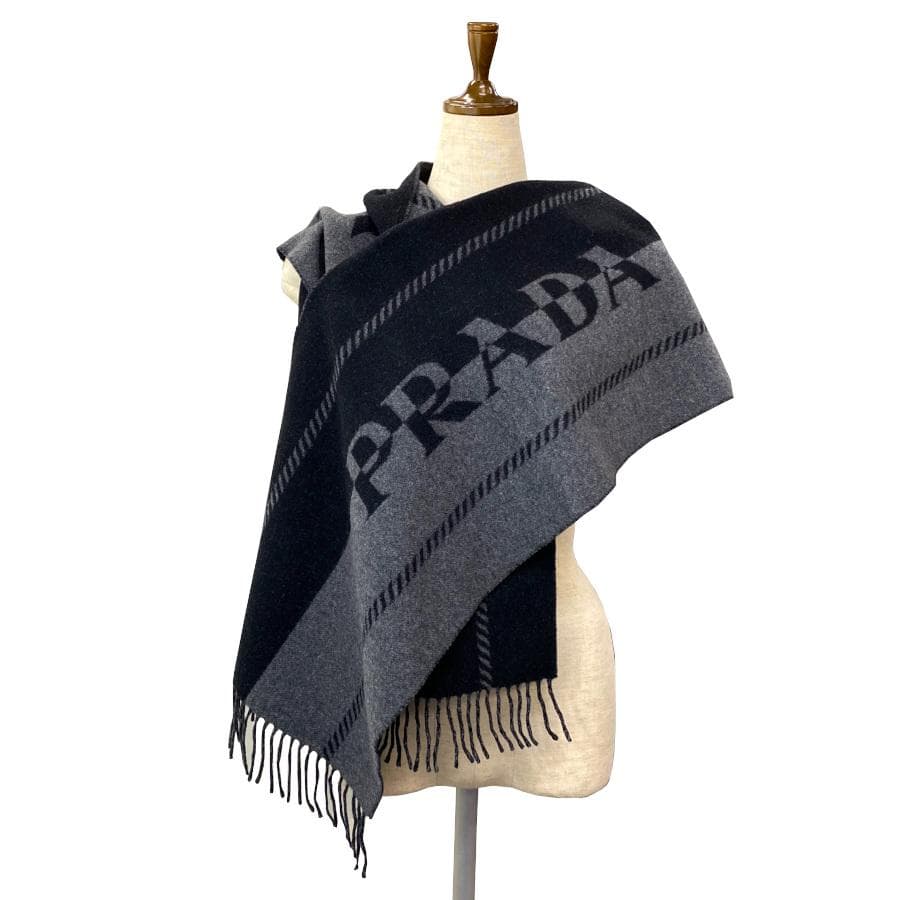 1回のみ短時間使用♡PRADAジャカードロゴ入りスモールウールスカーフマフラー