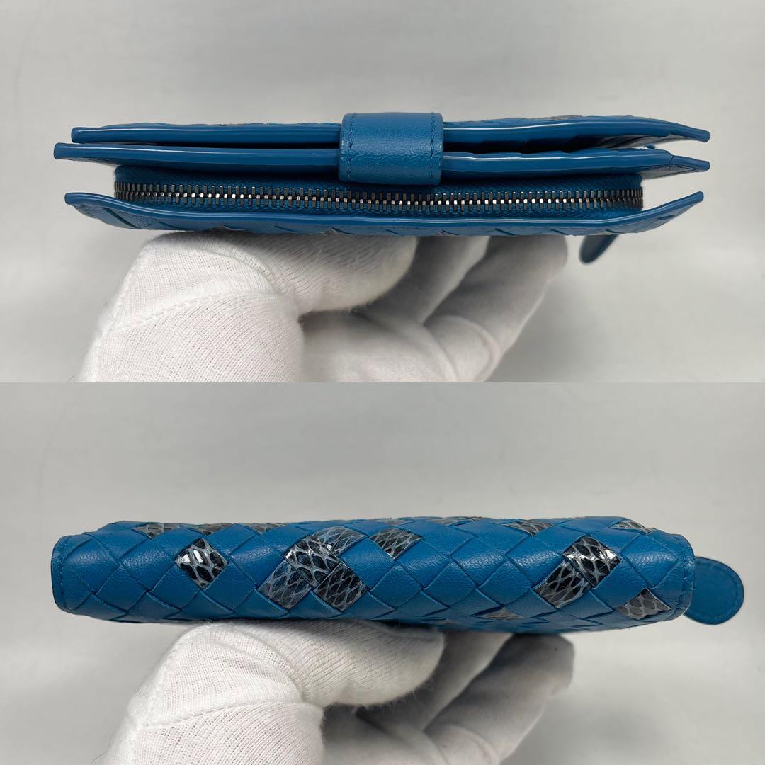 【未使用】ボッテガヴェネタ　折り財布　パイソンドッキング　ブルー　希少　ヘビ革