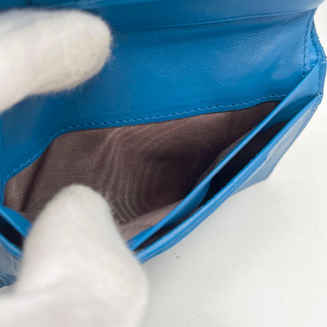 【未使用】ボッテガヴェネタ　折り財布　パイソンドッキング　ブルー　希少　ヘビ革