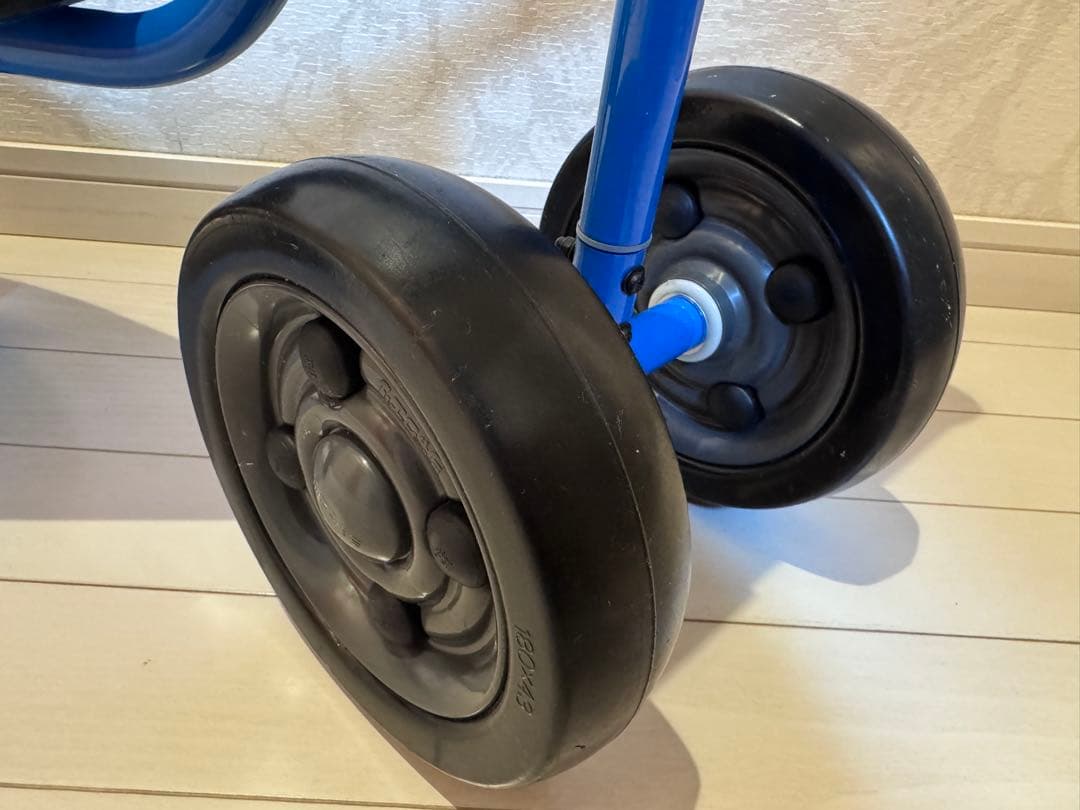 【美品】アクティブリトルライダー 青　ジャクエツ　jakuets 三輪車