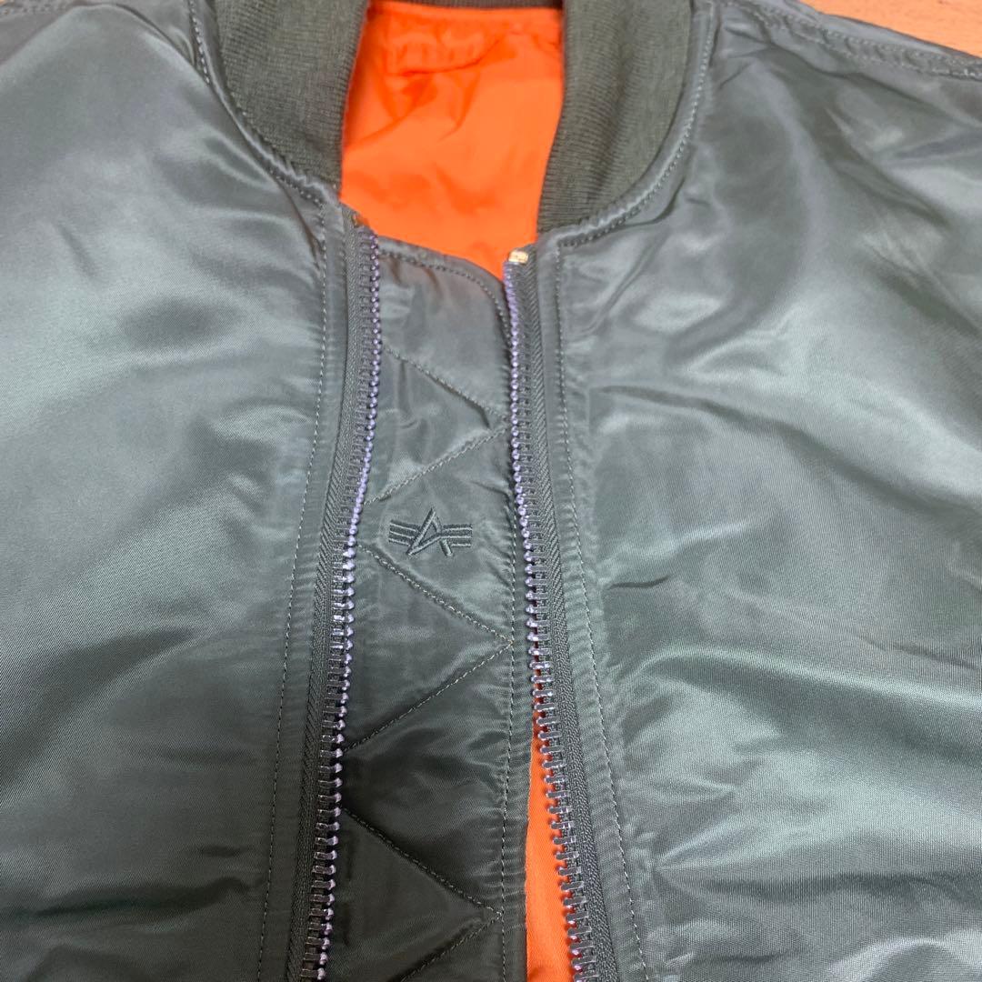 アルファインダストリーズ　XS MA1 カーキ　緑　グリーン　アウター