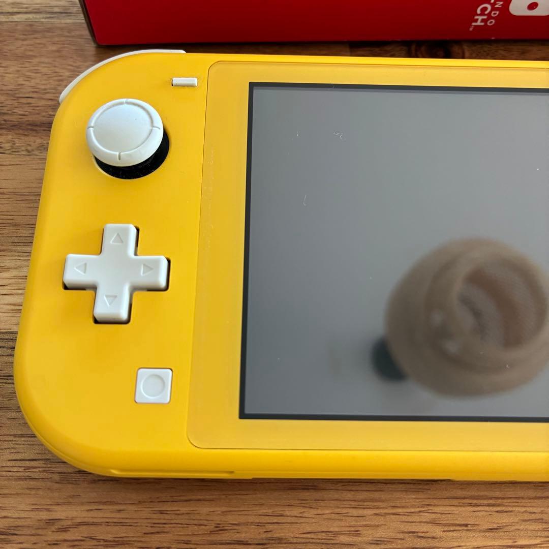 Nintendo Switch Lite イエロー 充電器、シリコンカバー付き