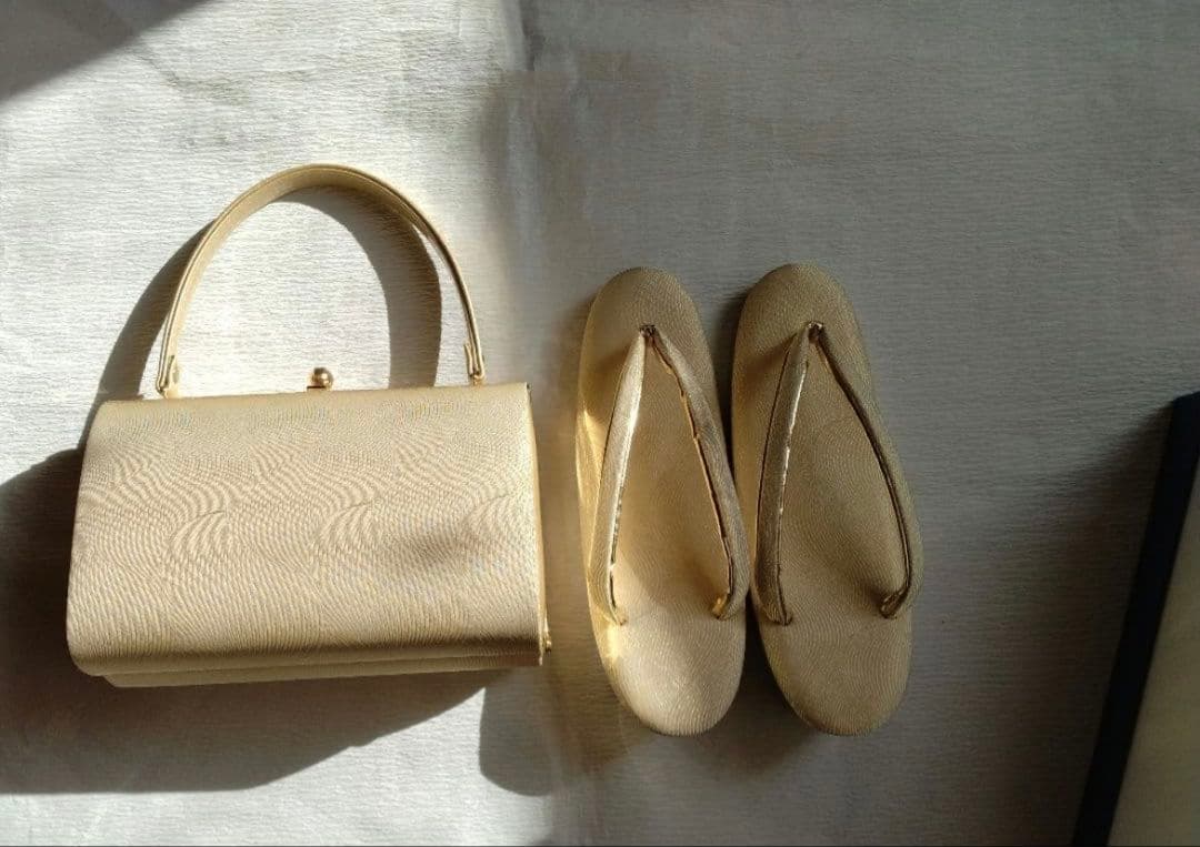 い*ご様 美品　日本製　佐賀錦　フォーマル 　和装用バッグと草履セット　Мサイズ