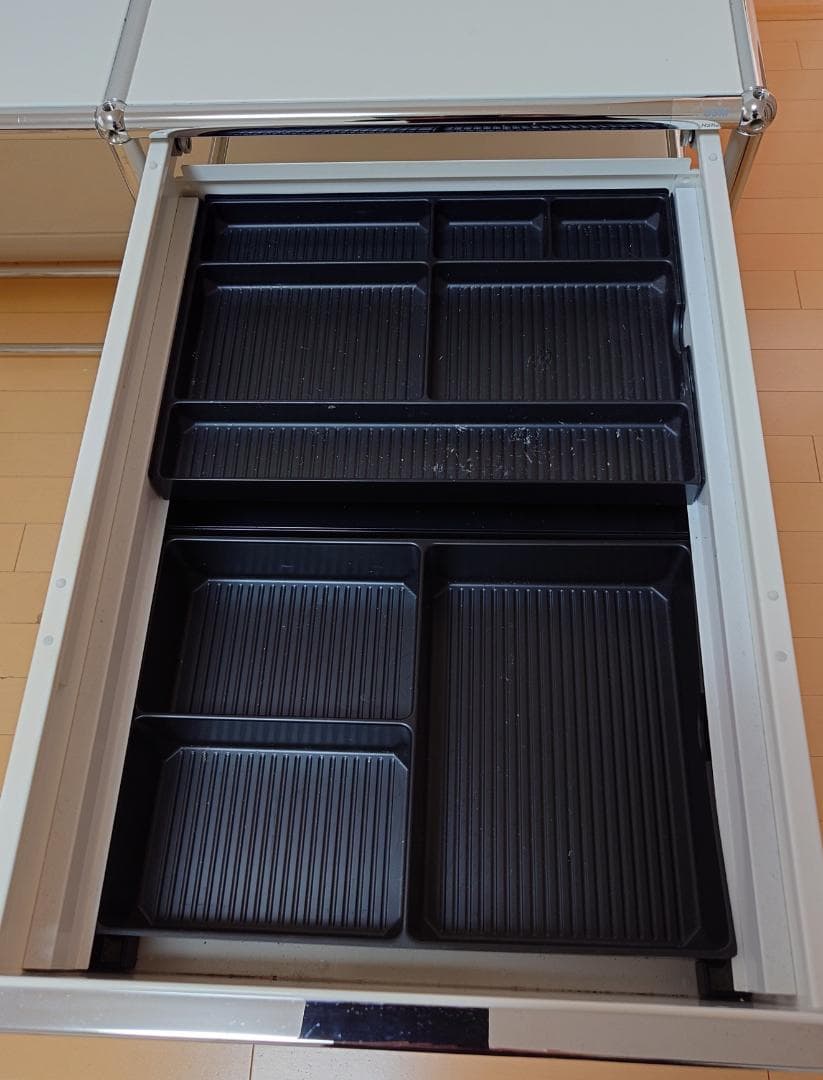 【スクーデリア】USM Haller デスク ホワイト 引き出し3段 美品