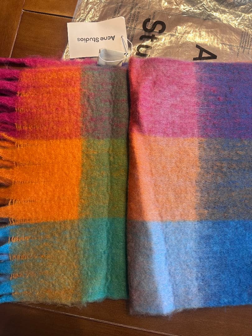 新品 Acne Studios チェック柄マフラー