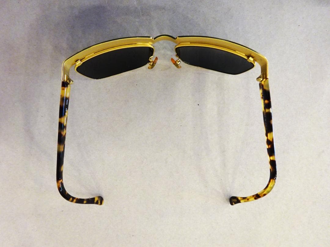 ☆希少☆ ジャンニヴェルサーチ サングラス　MOD.S 82 COL.28L