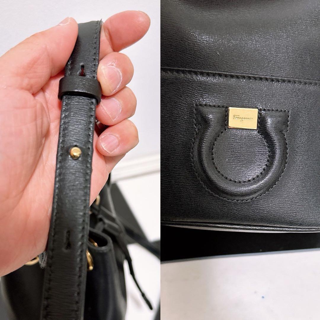 《格安》Ferragamo(フェラガモ)ショルダーバッグ