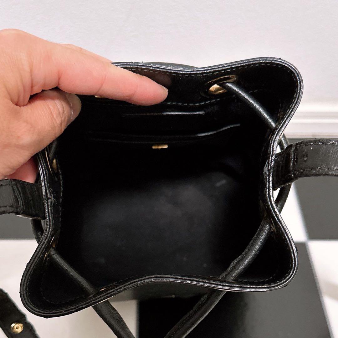 《格安》Ferragamo(フェラガモ)ショルダーバッグ