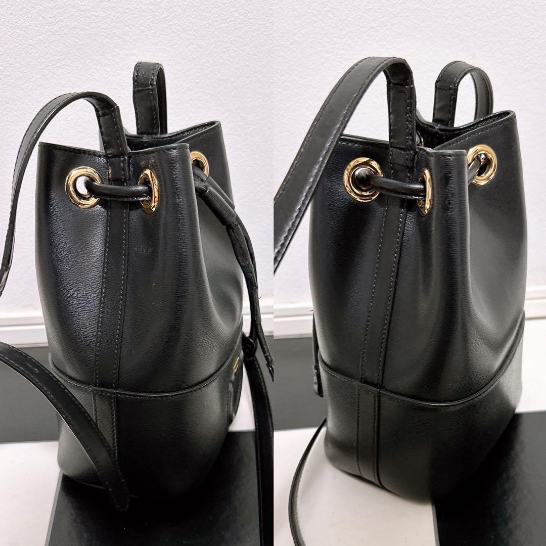 《格安》Ferragamo(フェラガモ)ショルダーバッグ