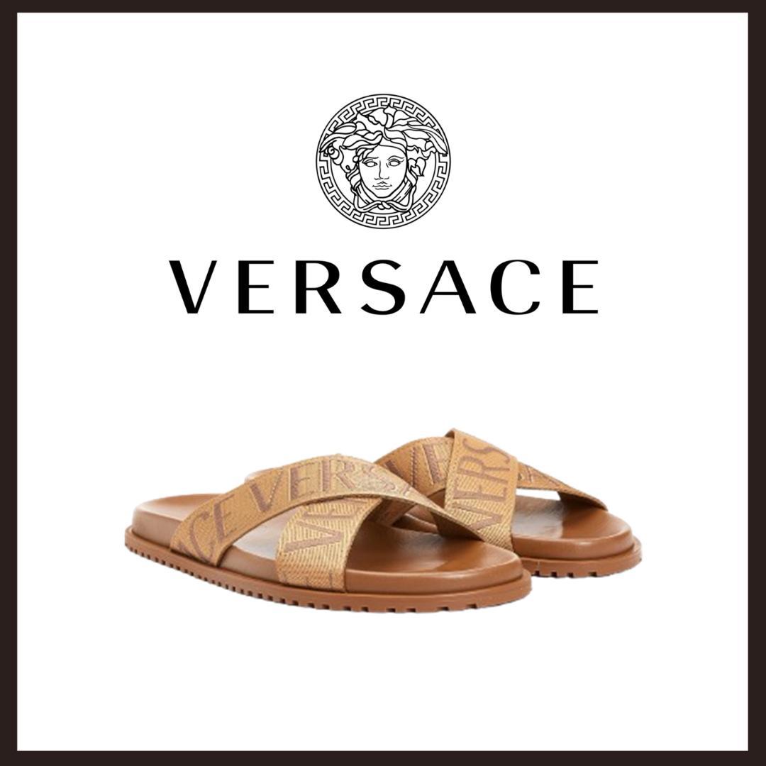 ○★新品 未使用 VERSACE オールオーバー ロゴ サンダル ブラウン