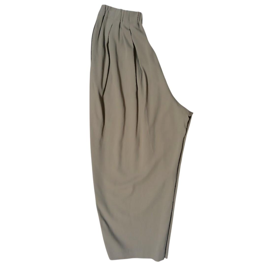 ヨーガンレール　タグ有　未使用　ウエストゴム　ウールタックパンツ