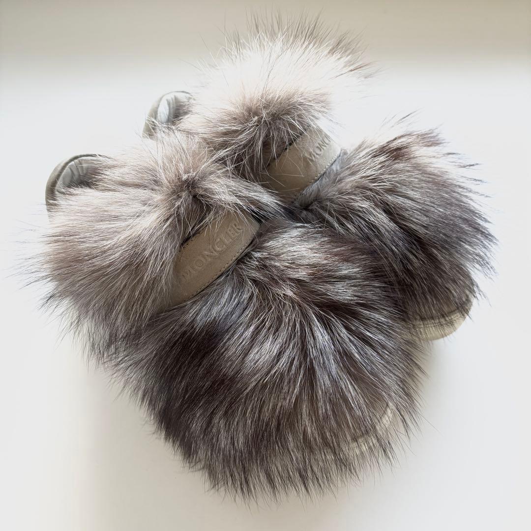 MONCLER モンクレール　ファー　スニーカー　36 グレー系