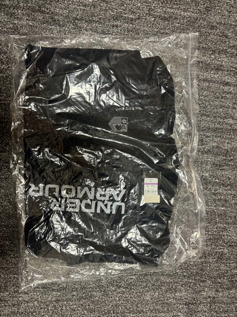 大宮アルディージャ UNDER ARMOUR フード付きジャケット XXL