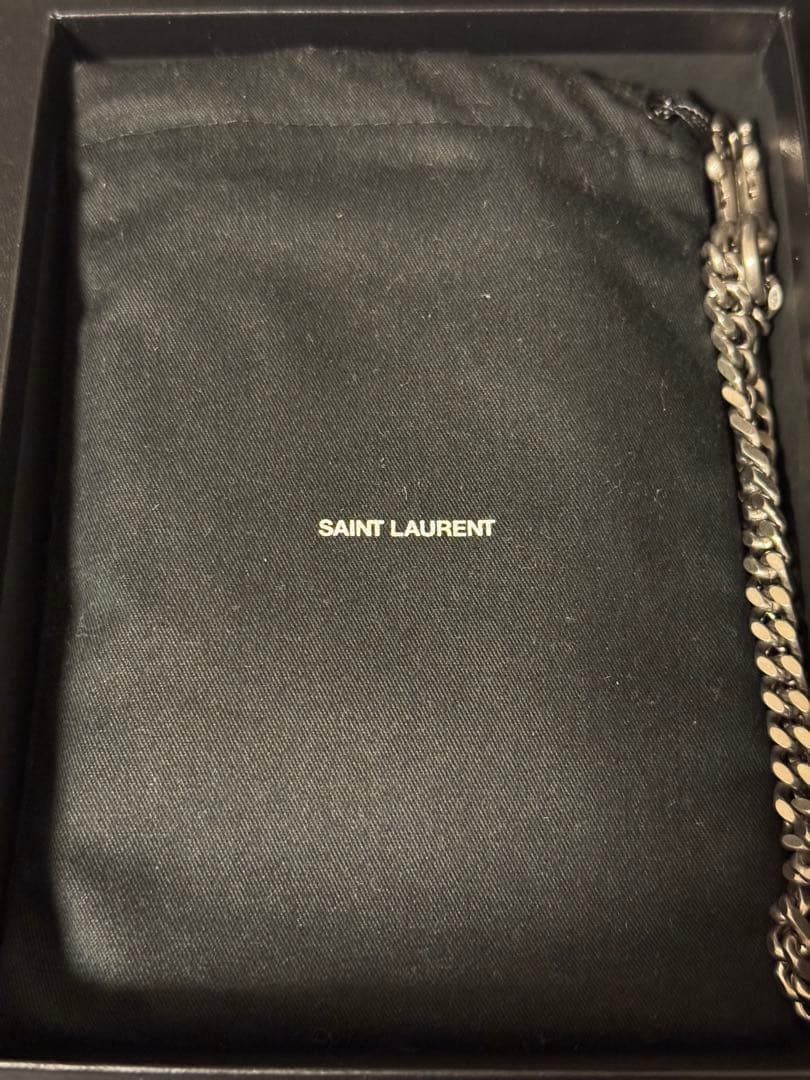 SAINT LAURENT スタッズ付き二つ折り財布