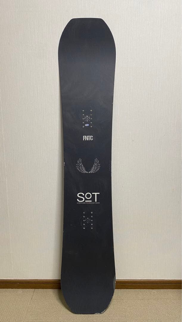 【ゆる】FNTC SOT スノーボード 22-23サイズ：147