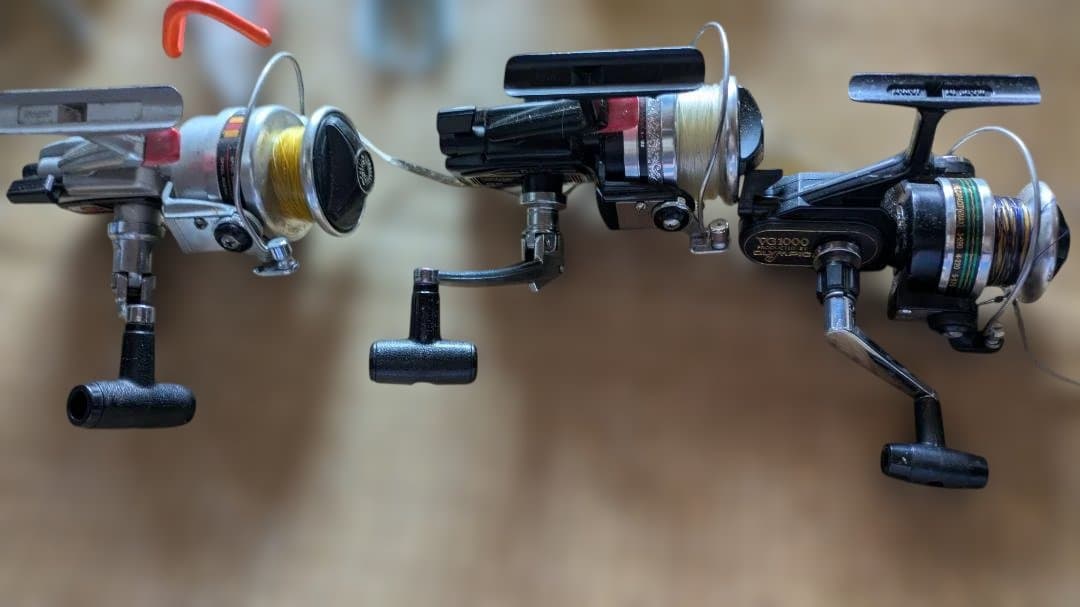 フィッシングリール シルバー ゴールド