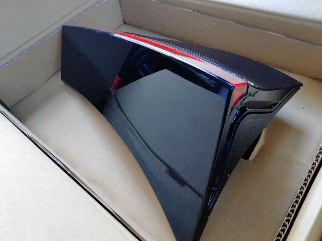 ヤリスクロス　MXPJ10　左テールレンズ 2点