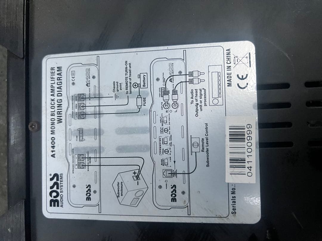 BOSS 1400W モノブロック サブウーファー アンプ 動作未確認 ジャンク