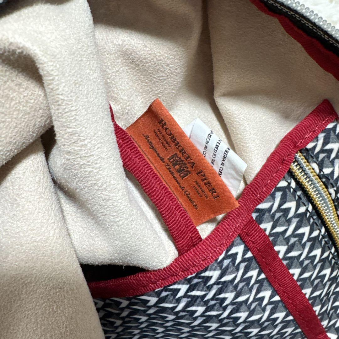 大人気！極美品✨ ロベルタピエリ エクストララージ TATAMI XT A4可