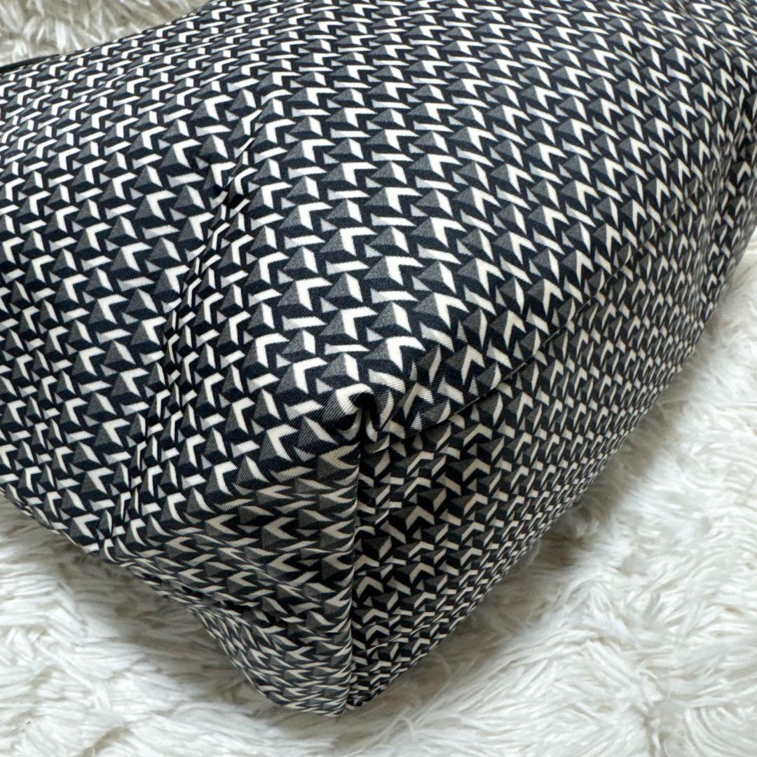 大人気！極美品✨ ロベルタピエリ エクストララージ TATAMI XT A4可