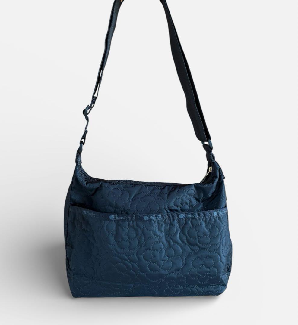 未使用 【LeSportsac 】ラージホーボ　ショルダー　パフィーブロッサムズ