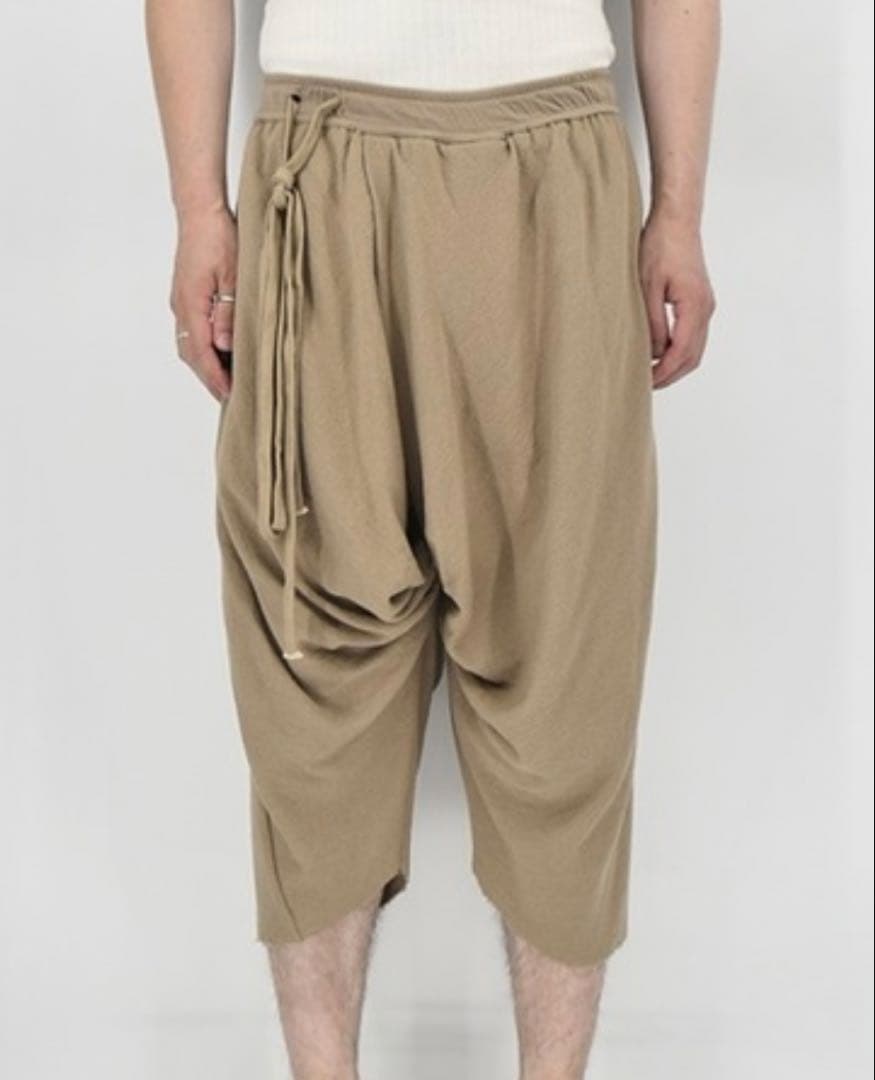 名作希少　ユリウス　シャーリングドレープサルエルパンツ　捻れ