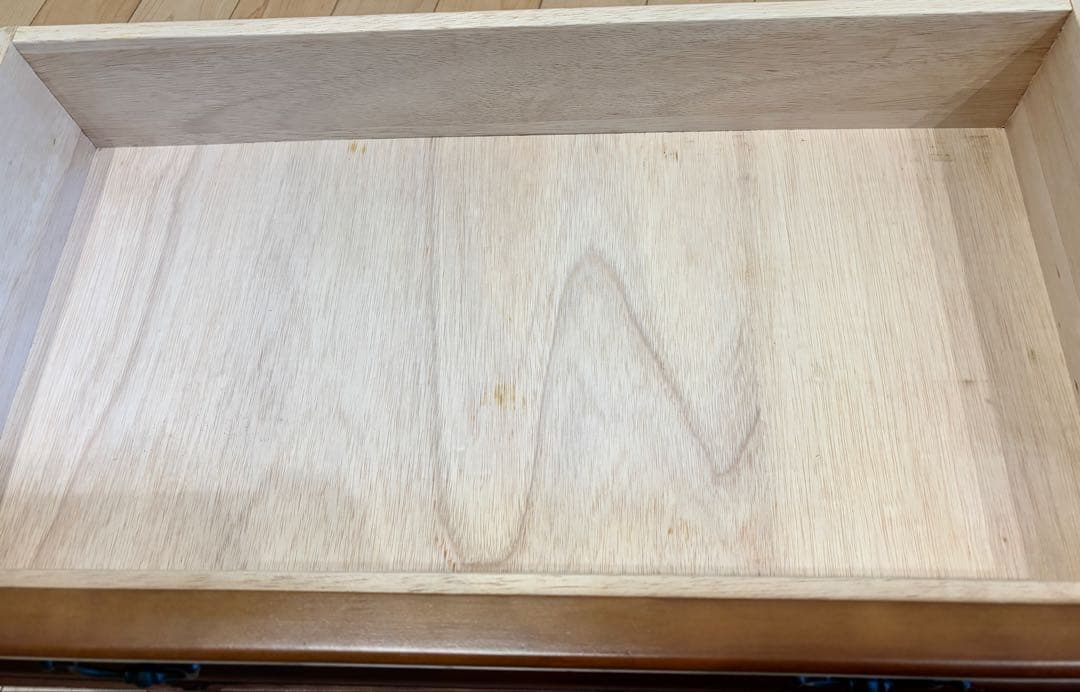 アンティーク　チェスト