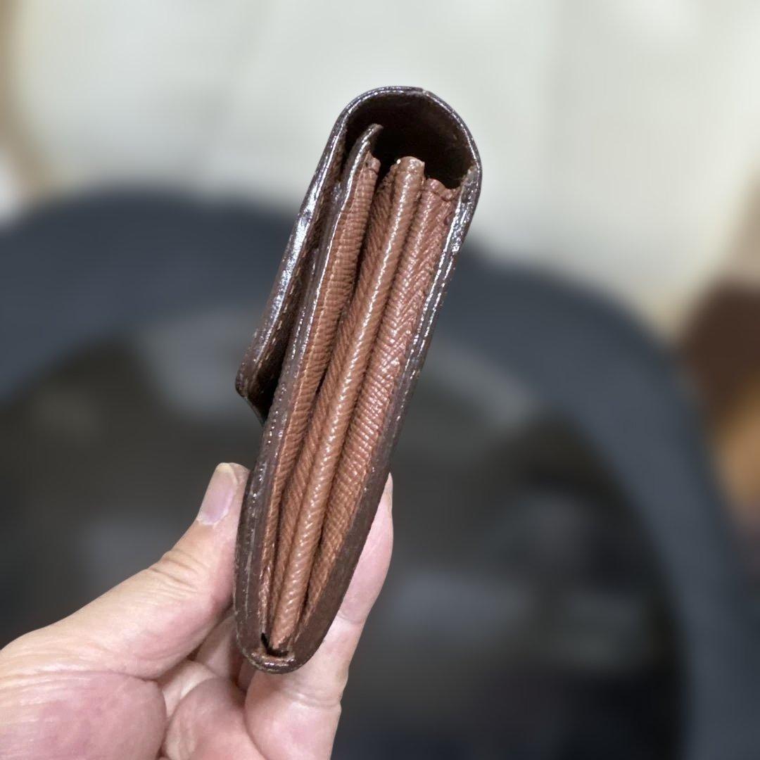 12☆外観美品/優良品♪カード10枚タイプ☆サラ長財布