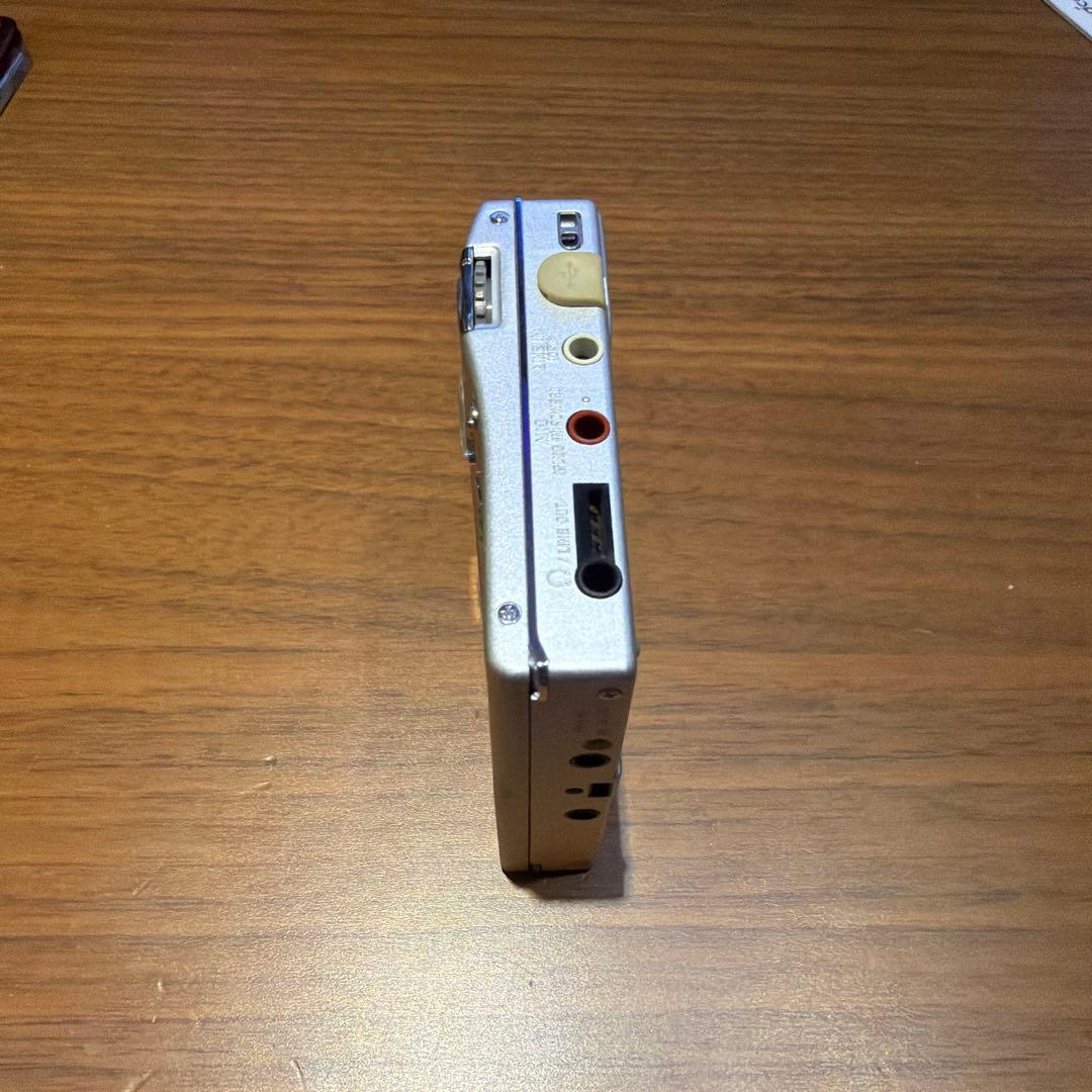 【美品】SONY WALKMAN ポータブルMDプレーヤー