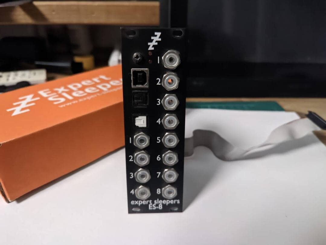 Expert Sleepers ES-8 モジュラーシンセインターフェース