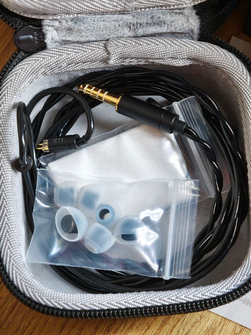 み*た様 Yu9 audio que グレー 4.4mm