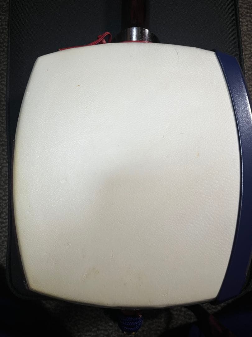 値下げしました。 津軽三味線 紅木 本鼈甲撥 超軽量ケース付き