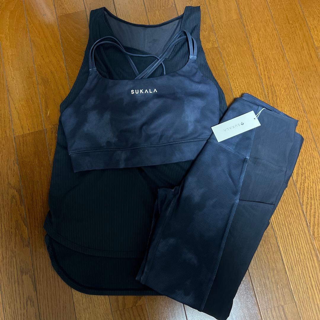 sss　SUKALA ヨガウェア　タンクトップとブラのみ
