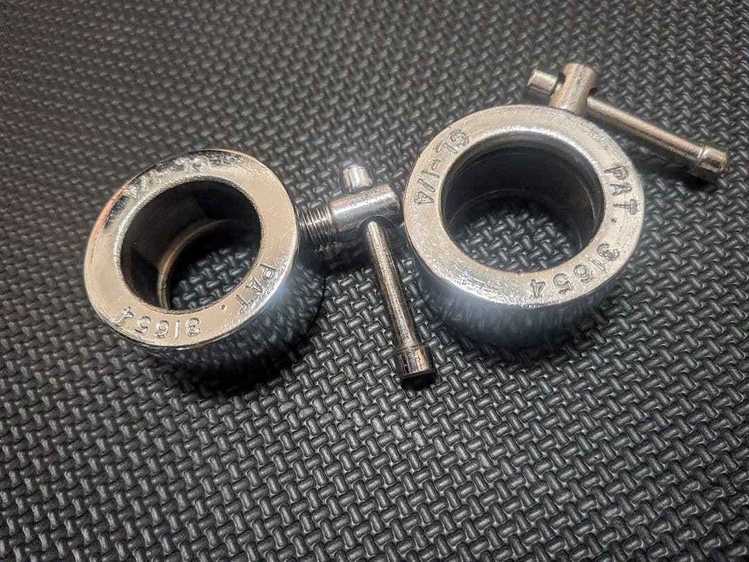 ベンチ台、バーベルシャフト Wバー 10kgと 20kgプレートセット