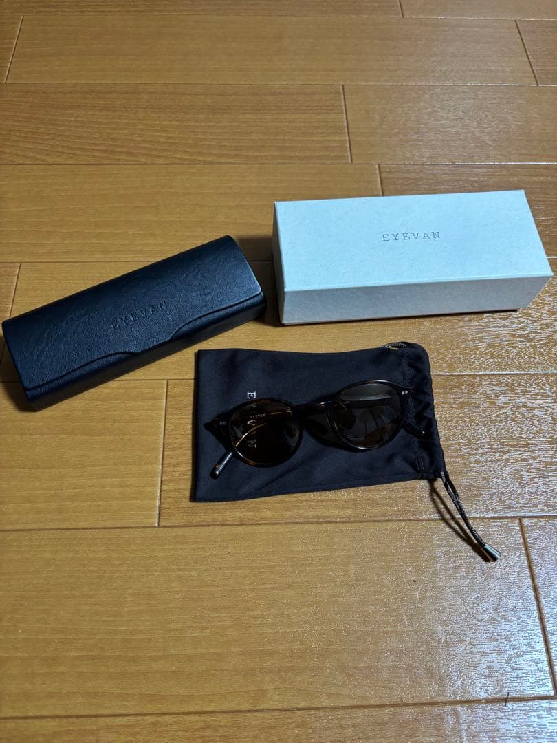 EYEVAN サングラス