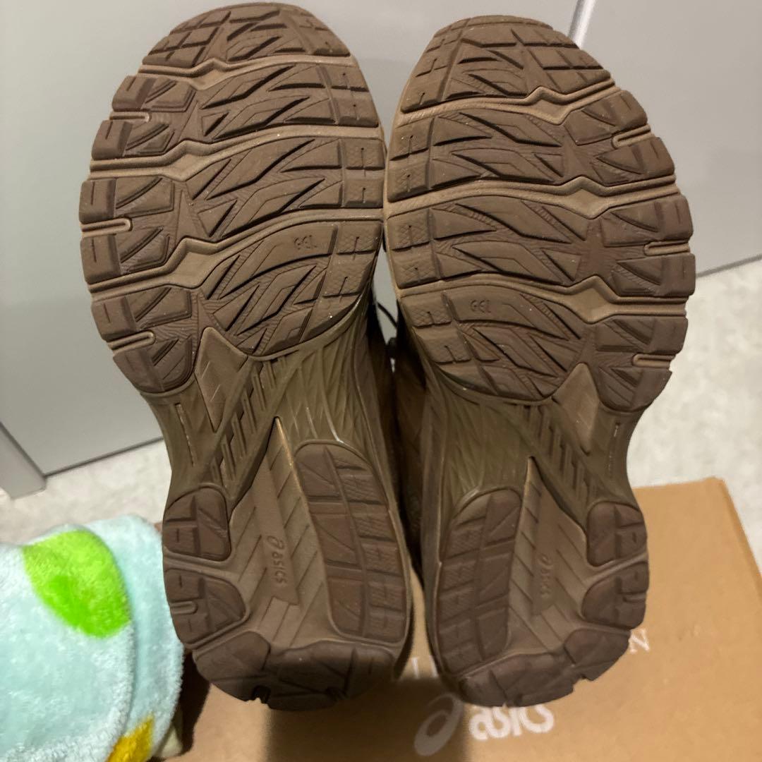 cecilie bahnsen×ASICSコラボ　GEL-TERRAIN