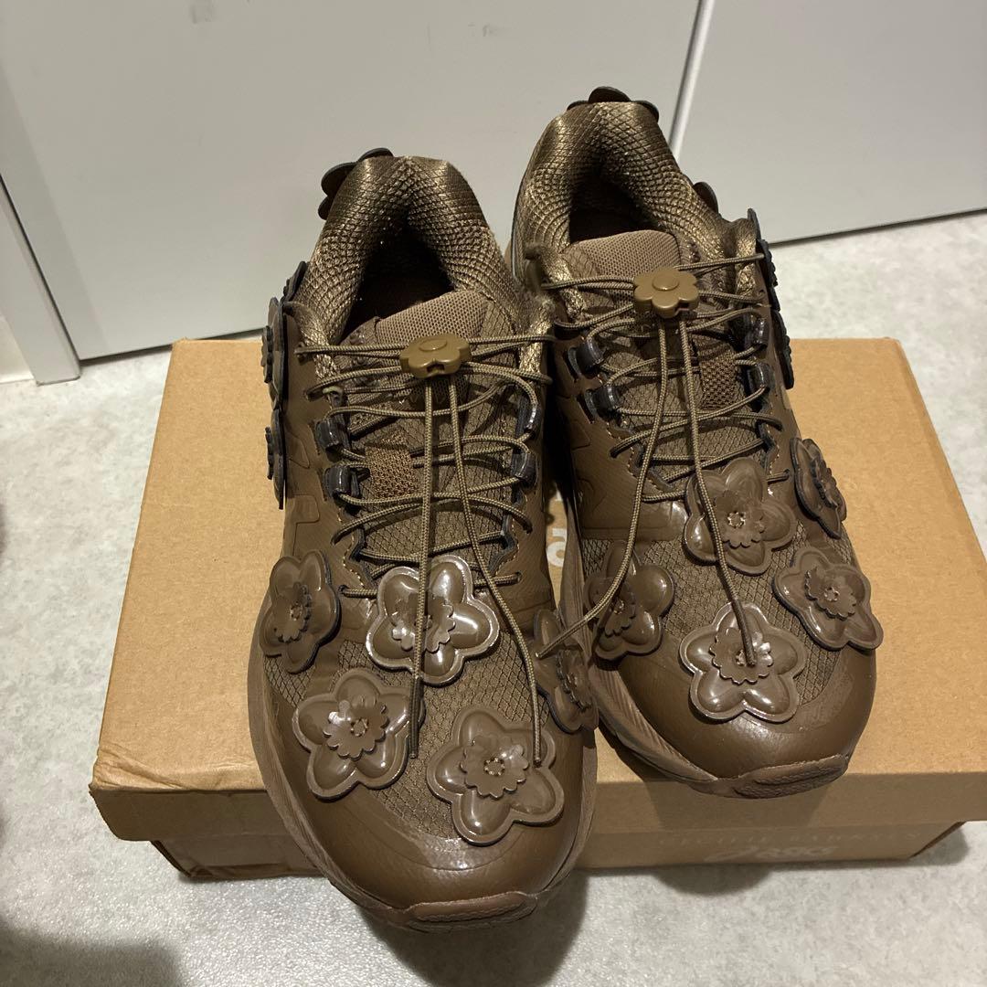 cecilie bahnsen×ASICSコラボ　GEL-TERRAIN