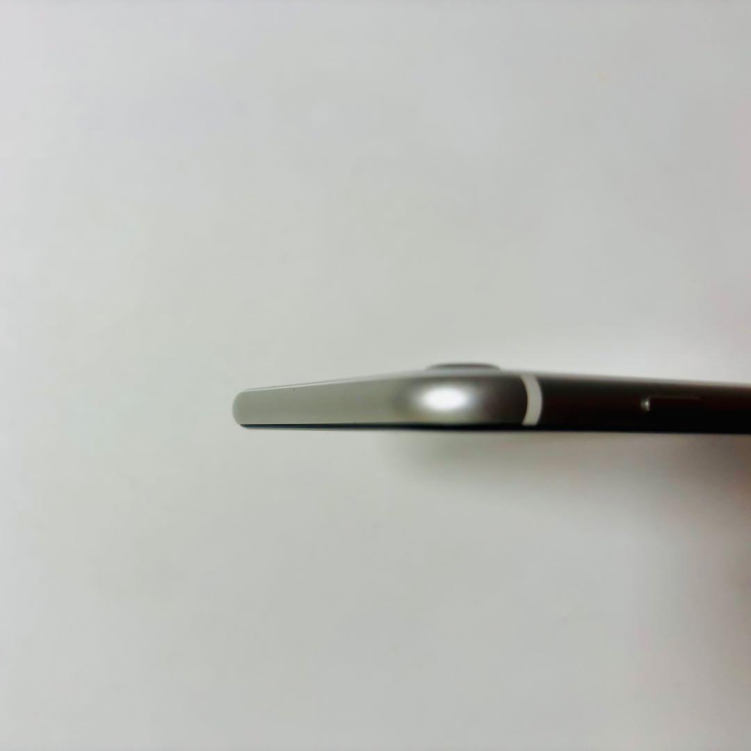 【美品】iPhone SE（第2世代） ホワイト 64GB SIMフリー