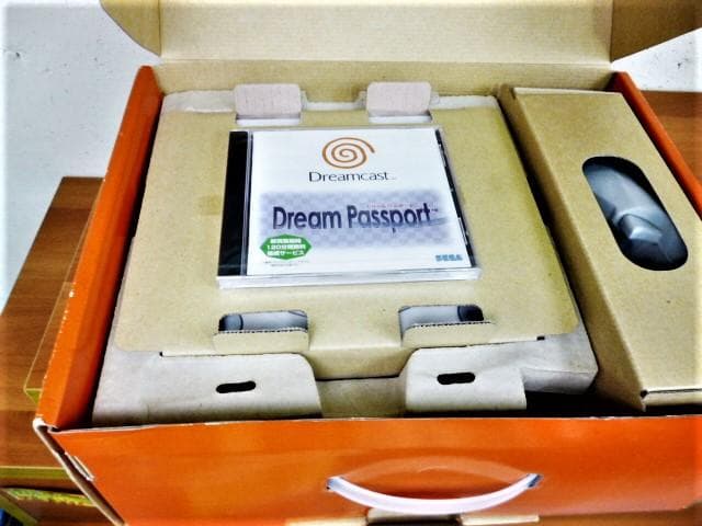新品未使用未通電 セガ ドリームキャスト HKT-3000 湯川専務パッケージ