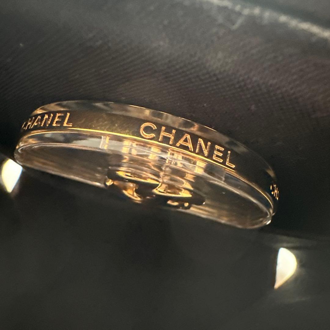 シャネル　ピアス　クリア　スケルトン　ゴールド　フープ