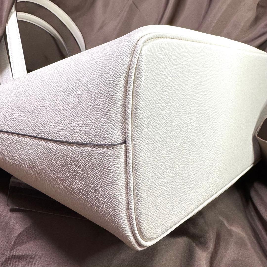 COACHコーチ ギャラリートートバック　チョーク（白色系）　未使用に近い