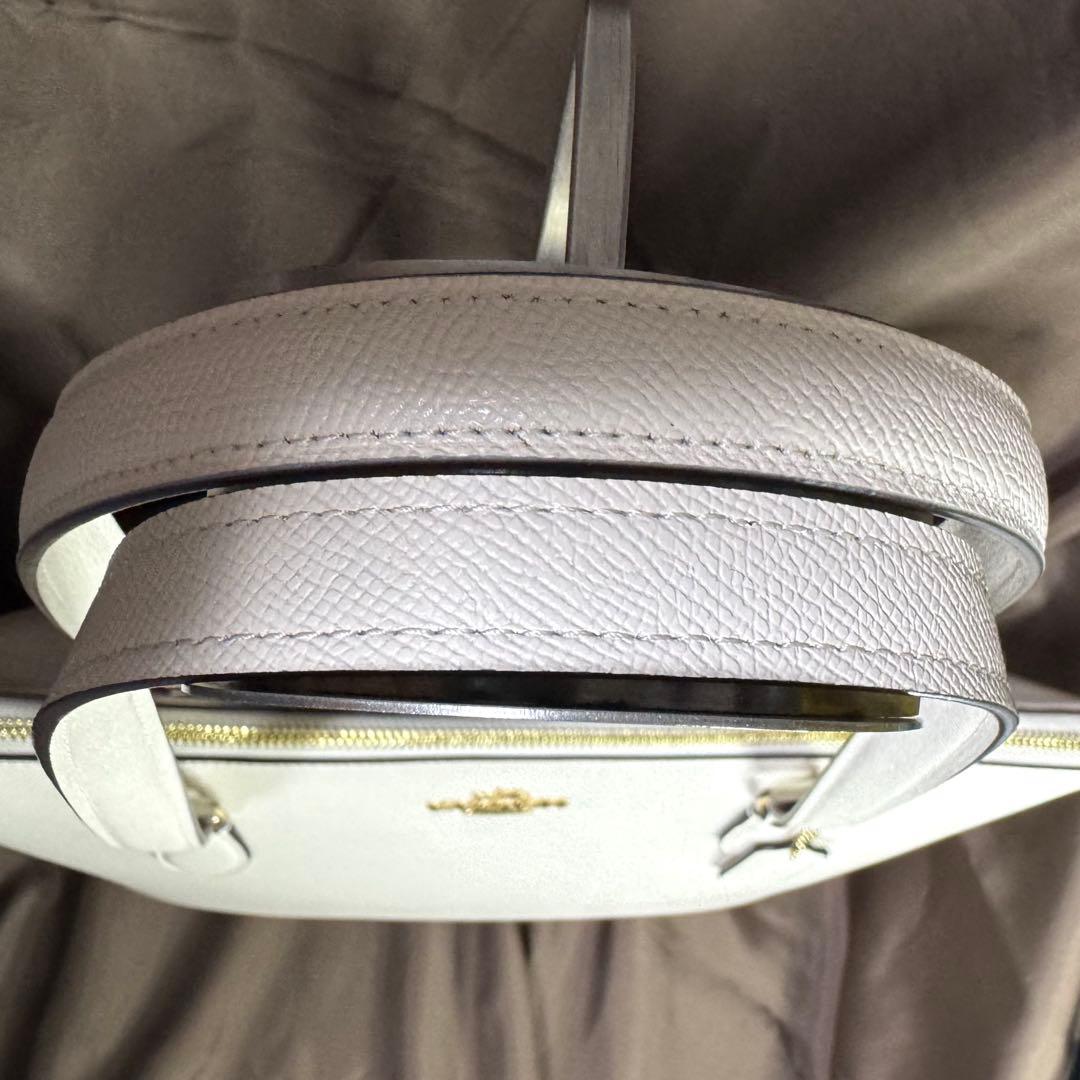 COACHコーチ ギャラリートートバック　チョーク（白色系）　未使用に近い