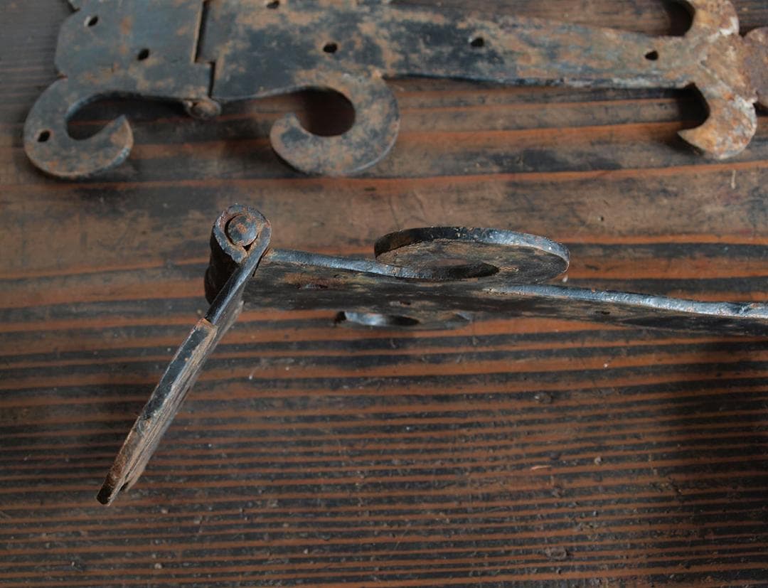 Heart_____錆びた鉄の古いちょうつがい 1組 39cm/J680