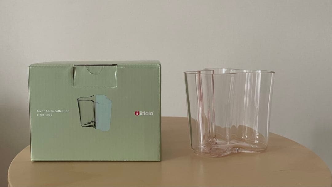 イッタラ　アアルトベース　サーモンピンク　95mm 小さな欠けあり