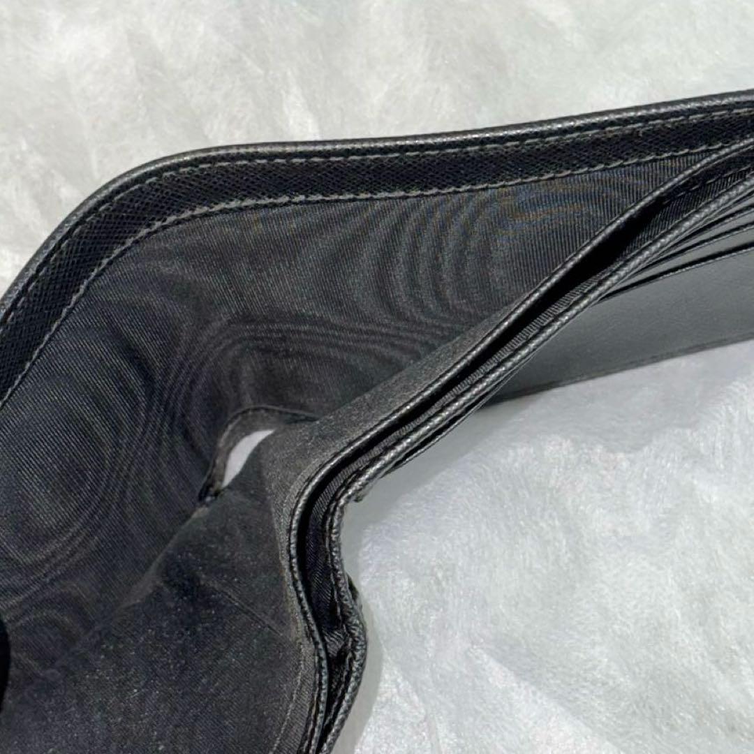 ⭐️未使用級⭐️　PRADA　サフィアーノトライアングル　二つ折り財布　ブラック